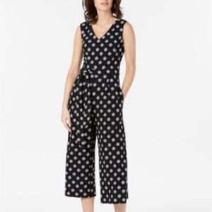 ✨3/$40 Calvin Klein black and white floral jumpsuit